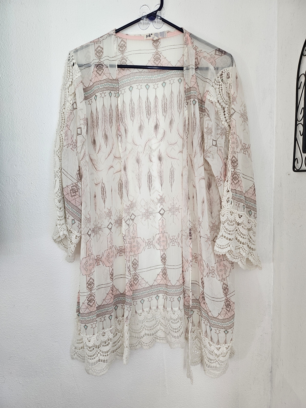 Jolt Sheer Boho Kimono in White & Pink Tribal Pattern. Crochet Lace. Boho